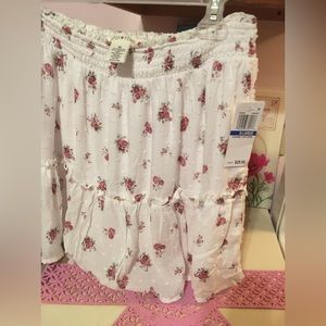 NWT floral skirt by Ultra Flirt - Junior size XL